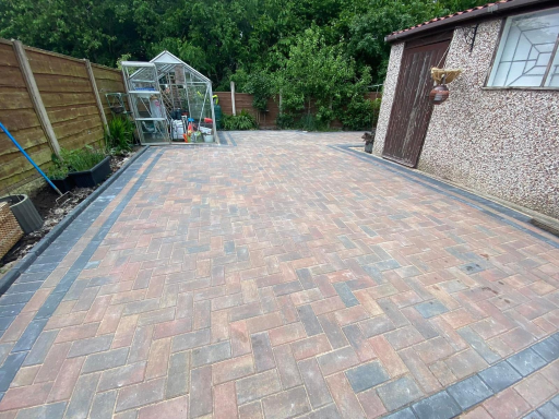 Block Paving Company Winsford 2 Medium